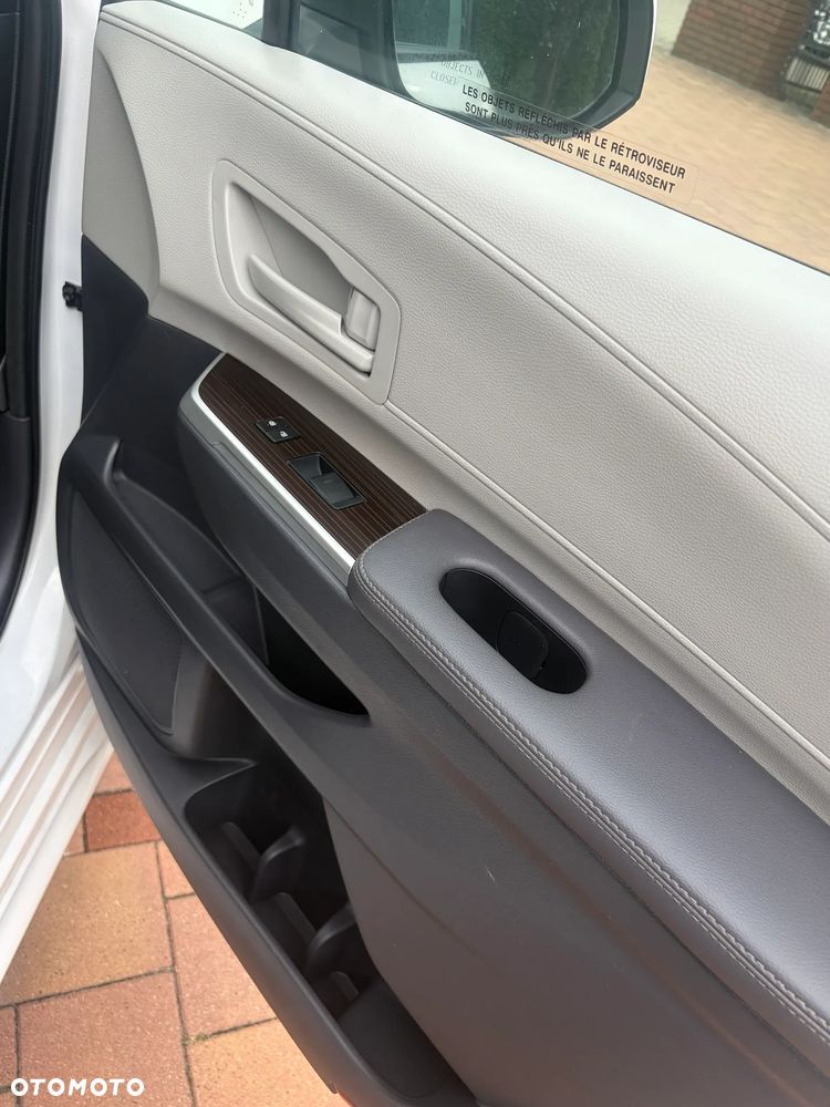 Toyota Sienna - 34