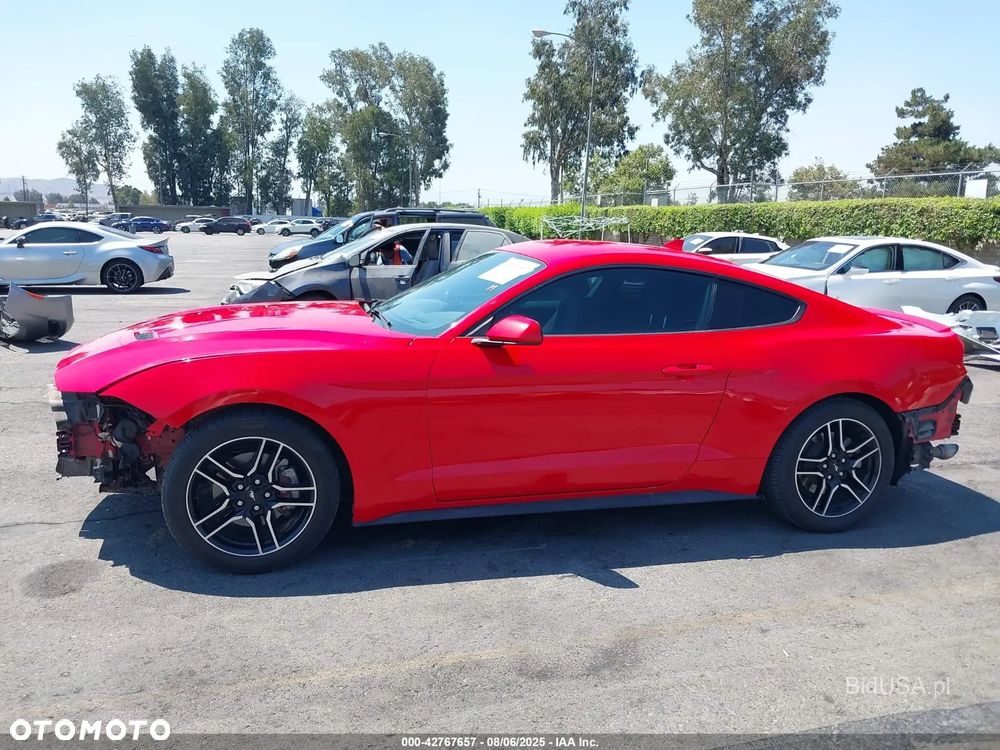 Ford Mustang - 9