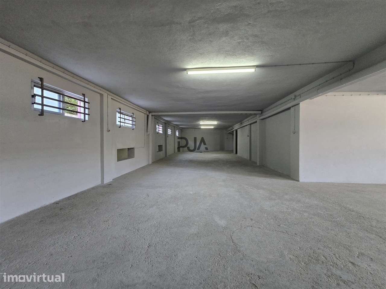 Armazém/Arrumos à Venda no Bairro de Santa Eugénia, Viseu - Grande imagem: 2/10