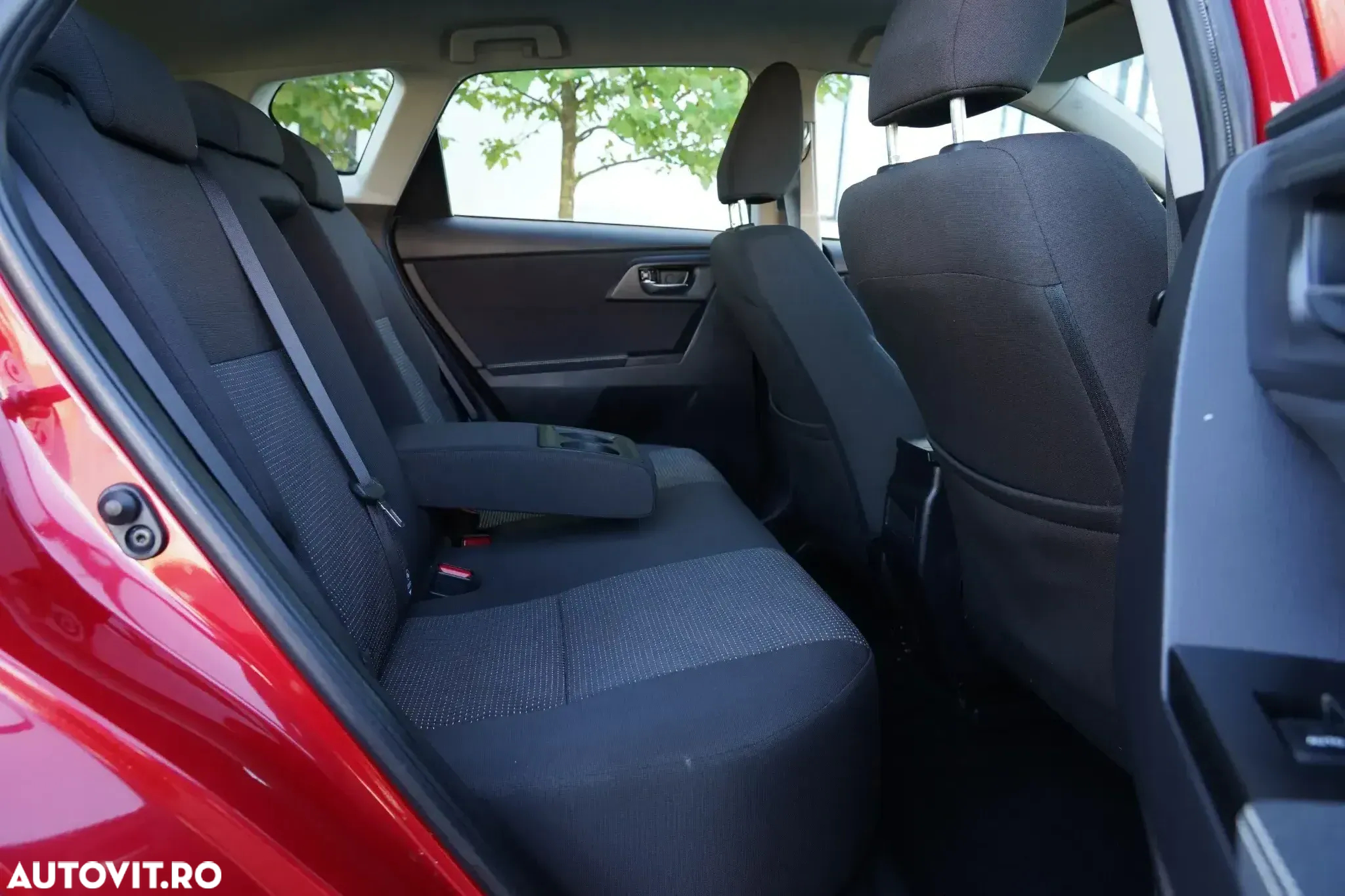 Toyota Auris 2.0 D-4D Comfort - 15