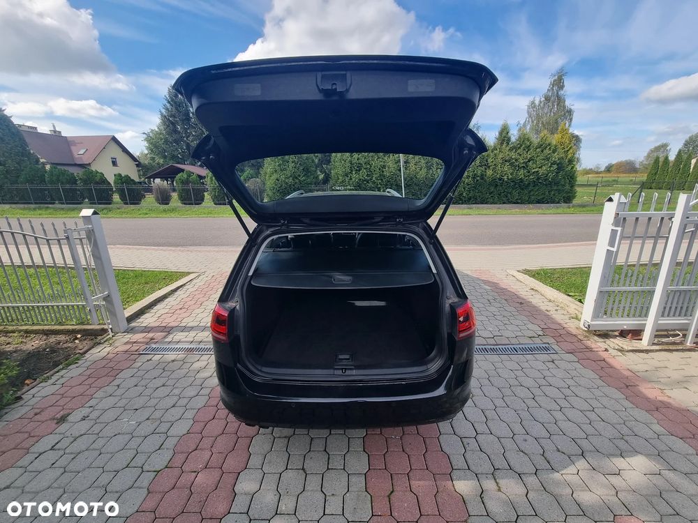 Volkswagen Golf 2.0 BlueTDI Highline - 35