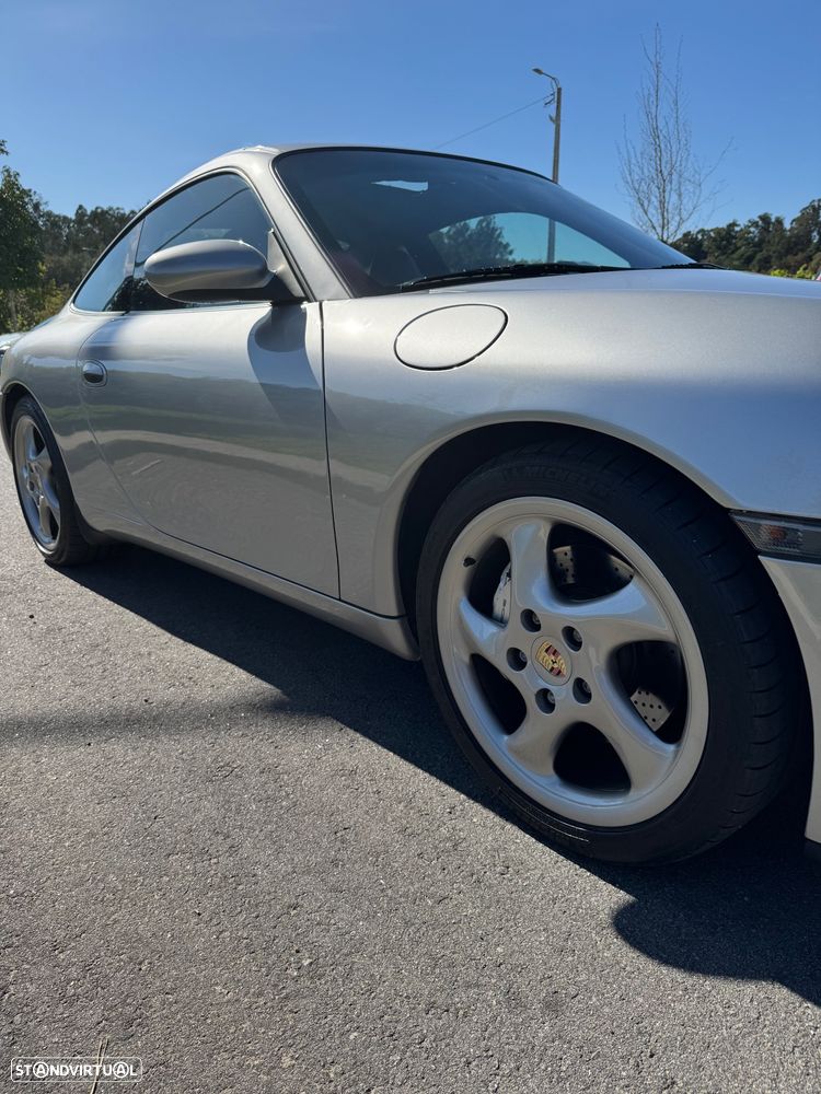 Porsche 911 (996) - 2