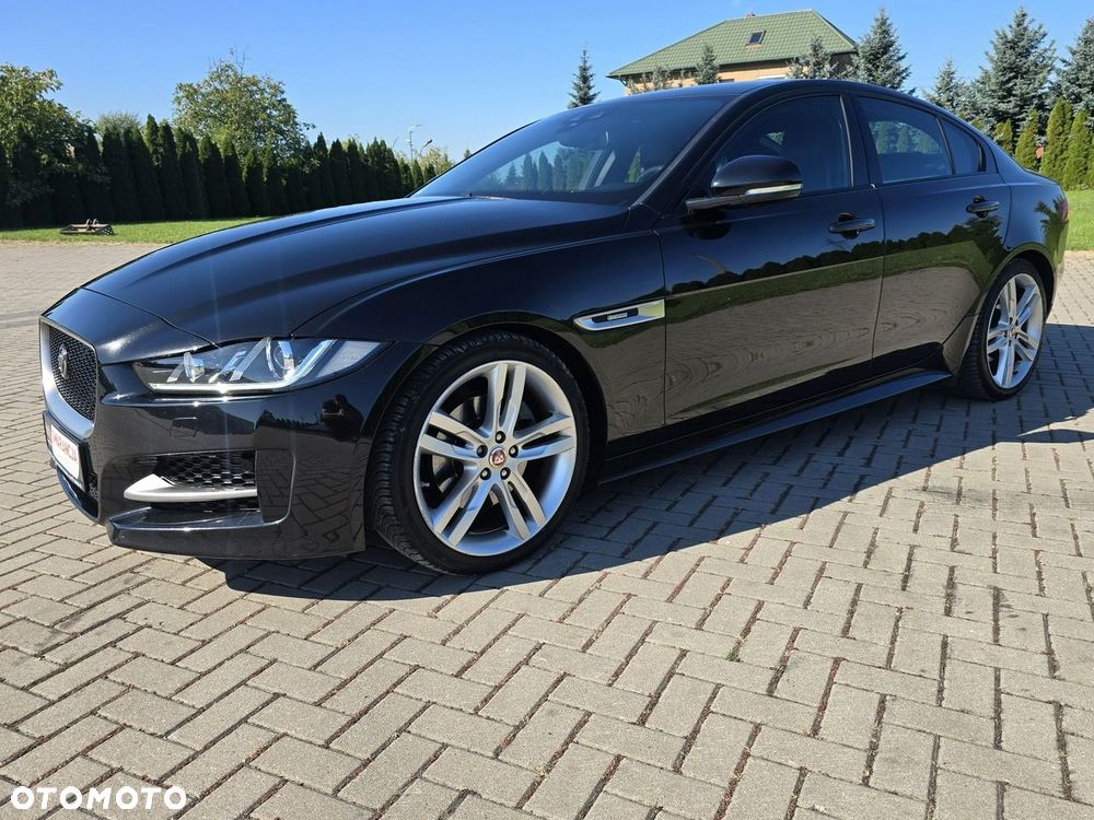 Jaguar XE - 8