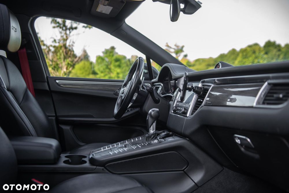 Porsche Macan Standard - 22
