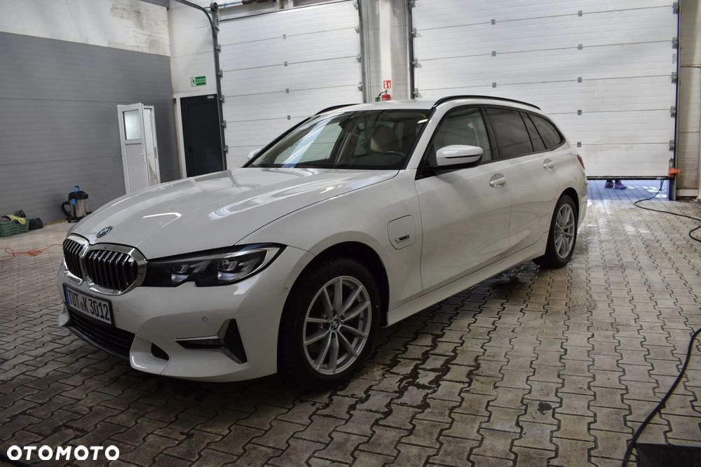 BMW Seria 3 320e Luxury Line - 8