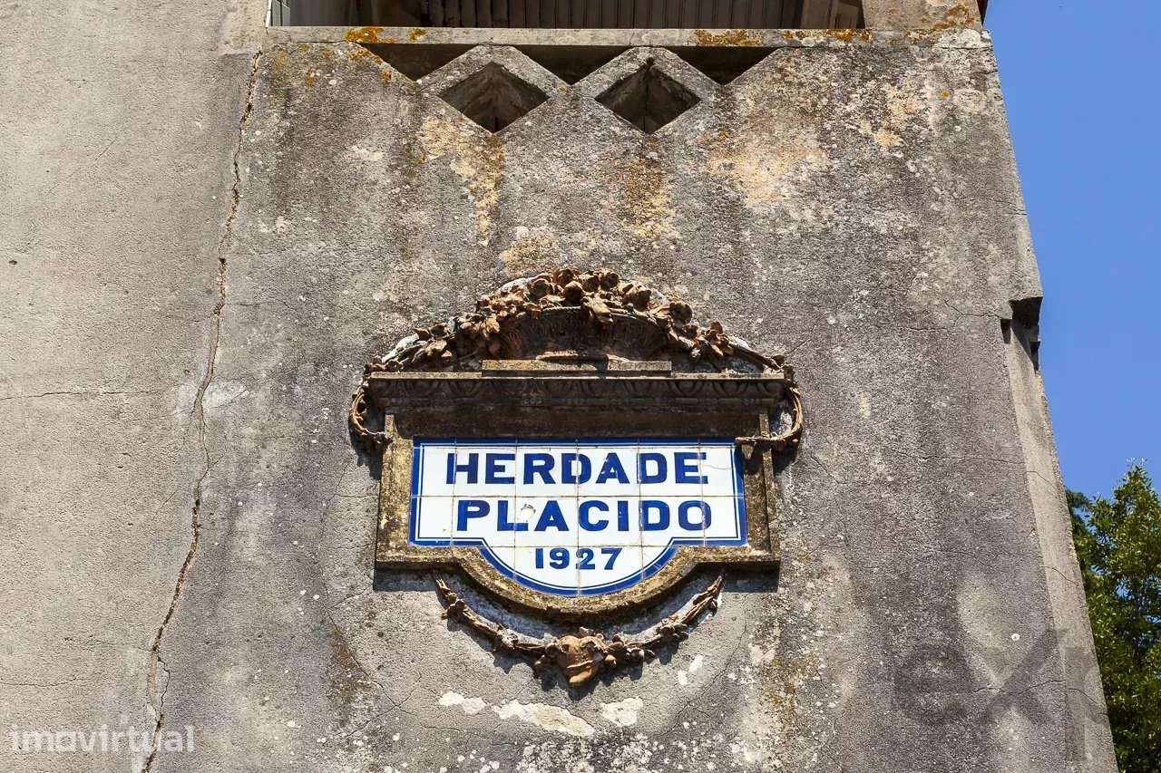 Uma Joia dos Anos 20 Pronta para Renascer em Santa Maria da Feira - Grande imagem: 3/27