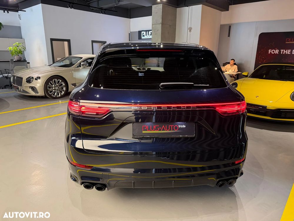 Porsche Cayenne E-Hybrid Tiptronic S Platinum Edition - 5