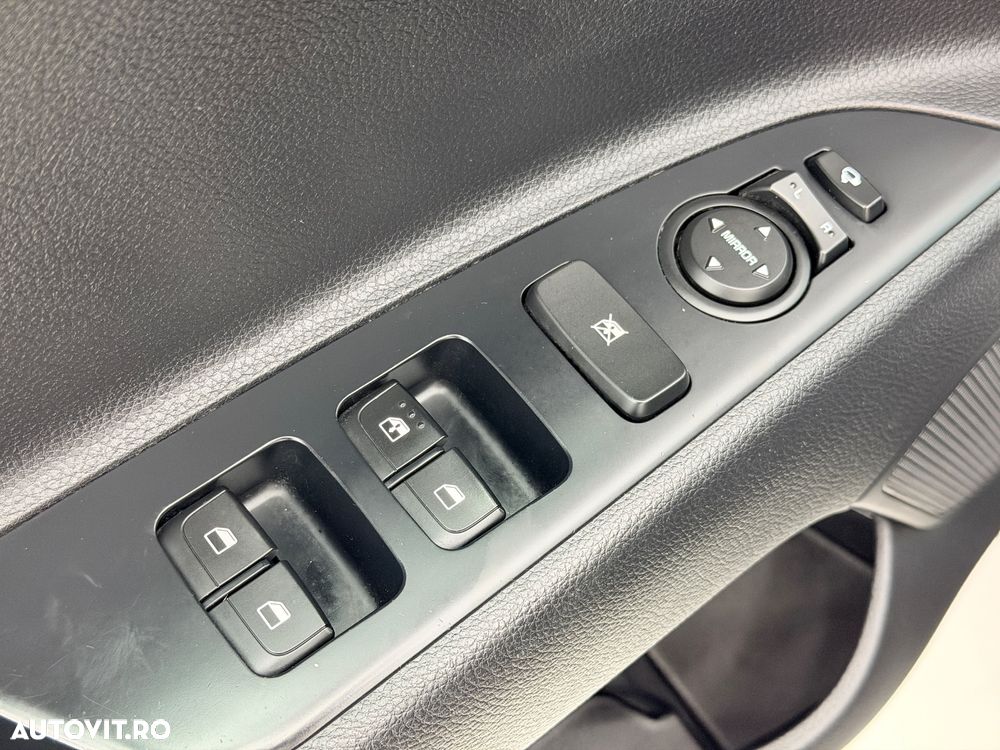 Kia Stonic 1.6 DSL Urban - 10