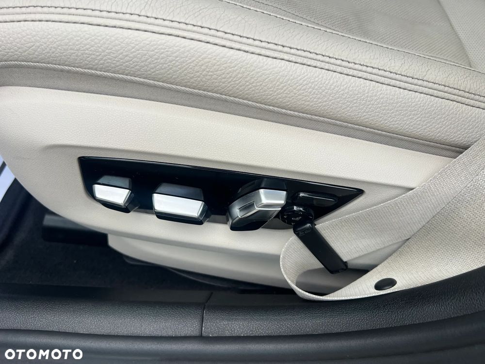 BMW Seria 5 - 24