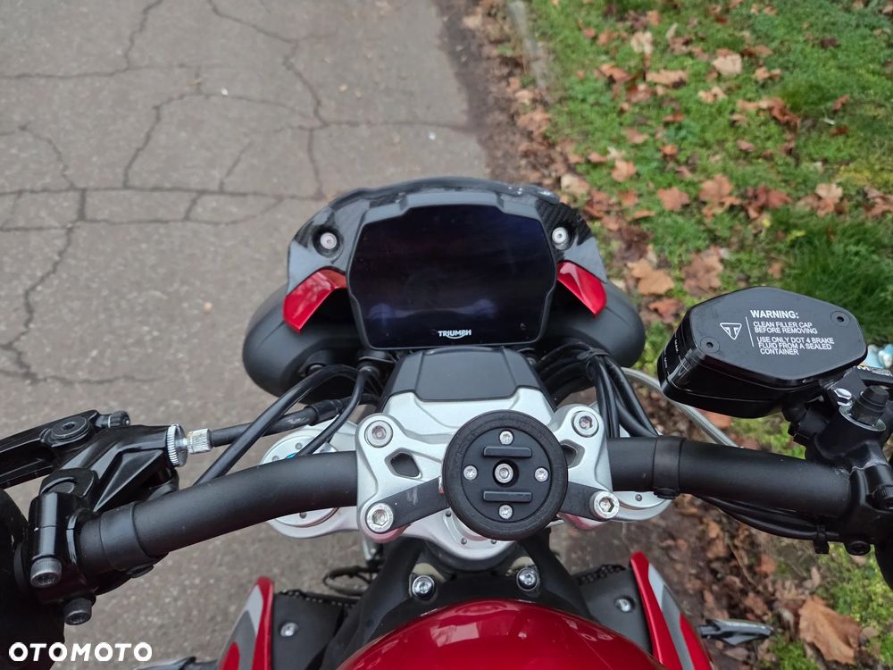 Triumph Street Triple - 20