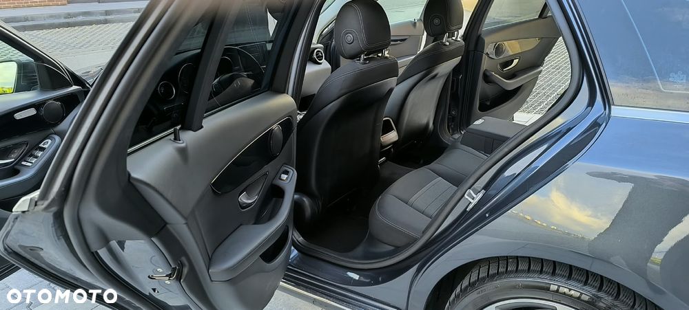 Mercedes-Benz Klasa C 350 e 7G-TRONIC Avantgarde - 26
