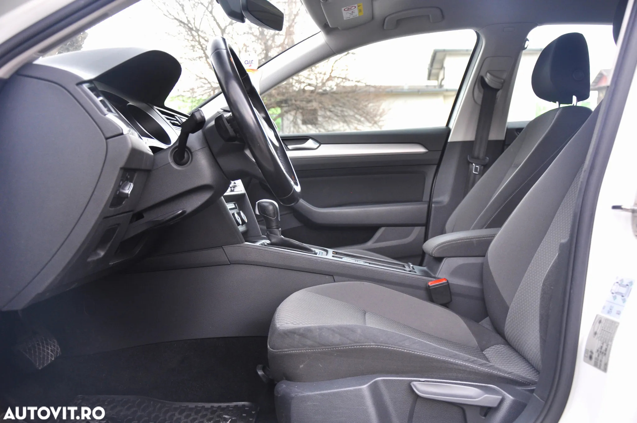Volkswagen Passat Variant 2.0 TDI DSG Trendline - 13