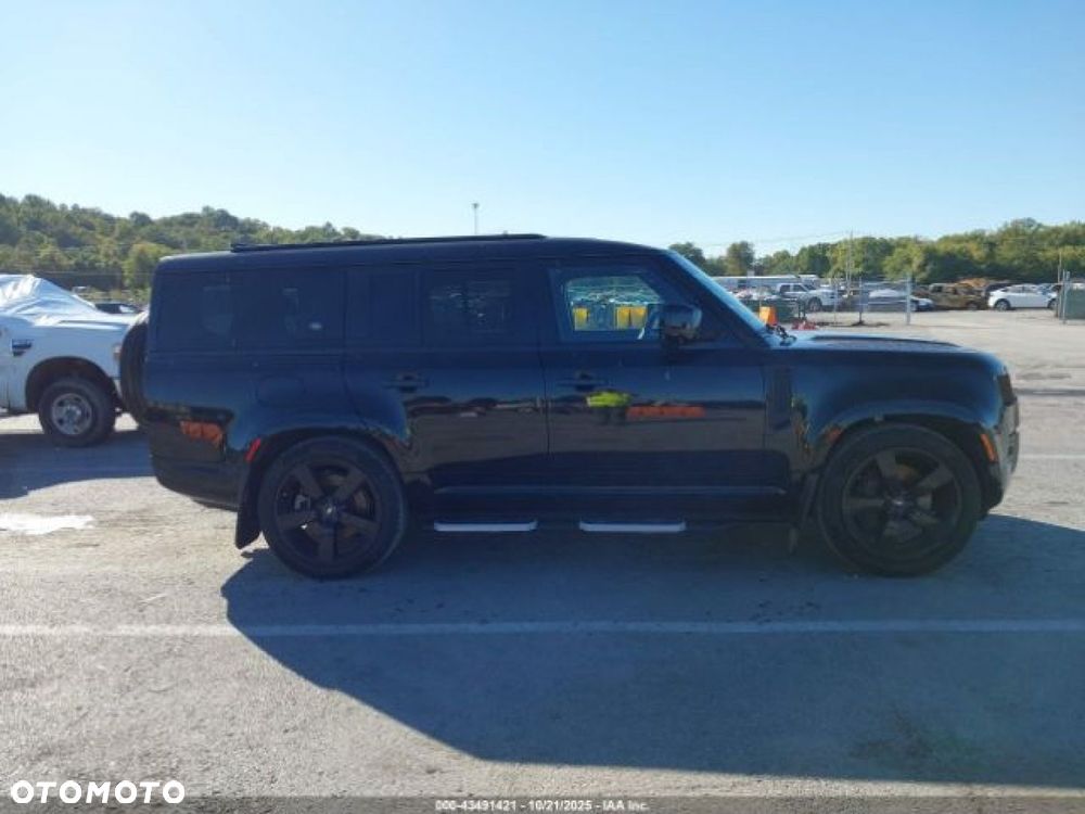 Land Rover Defender - 5