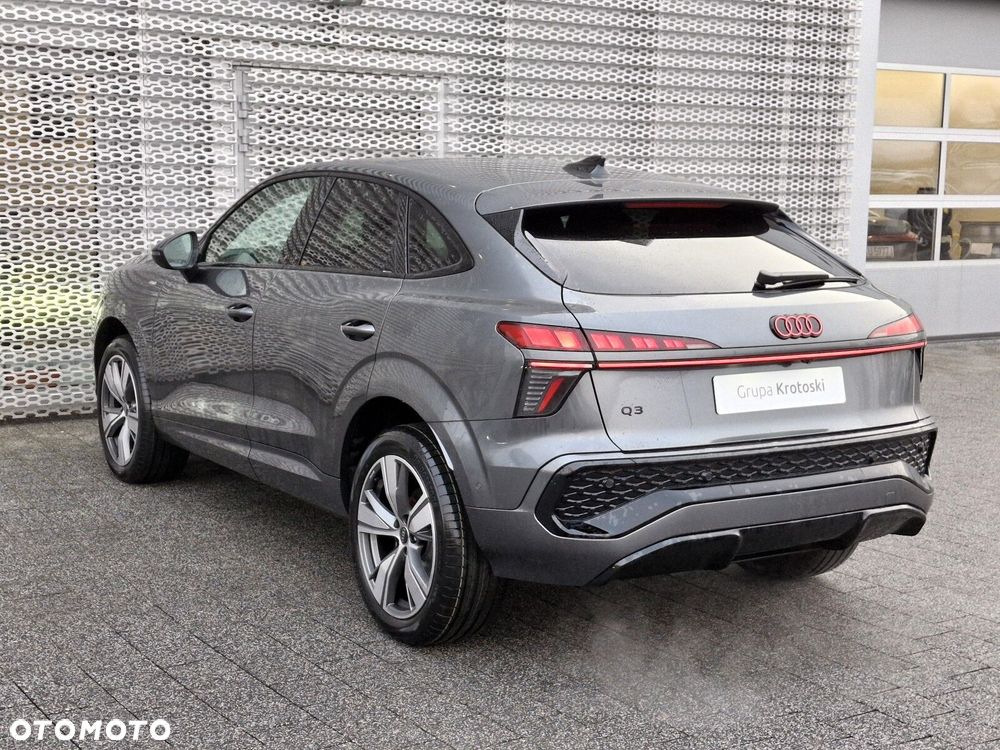 Audi Q3 Sportback - 5