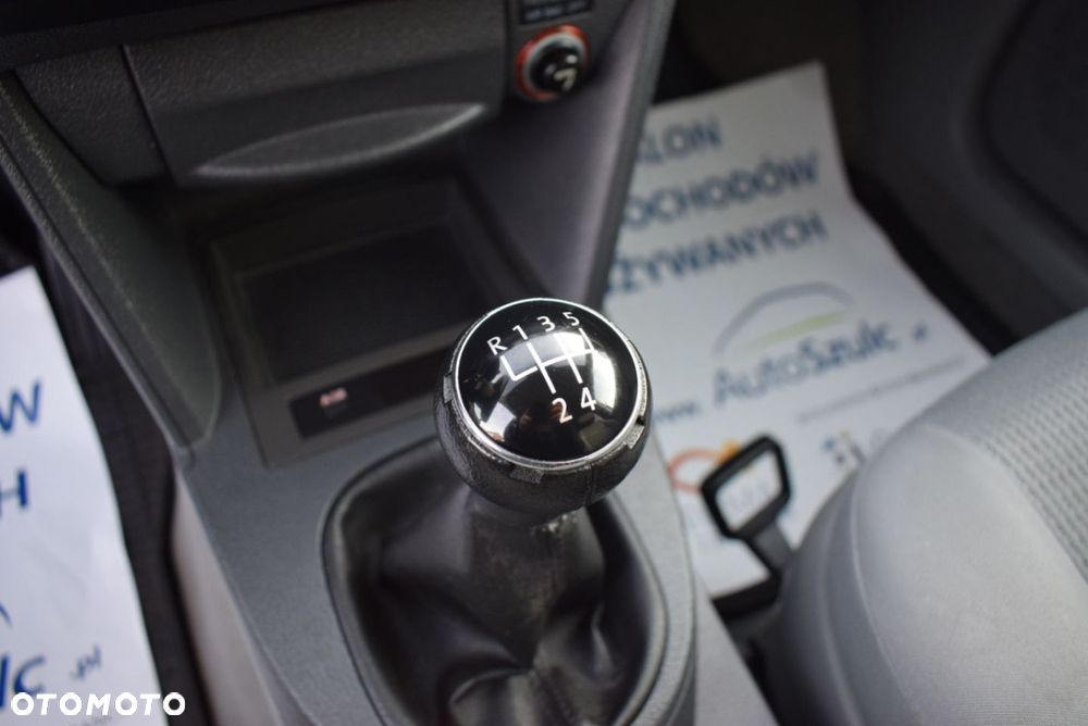 Volkswagen Caddy - 28