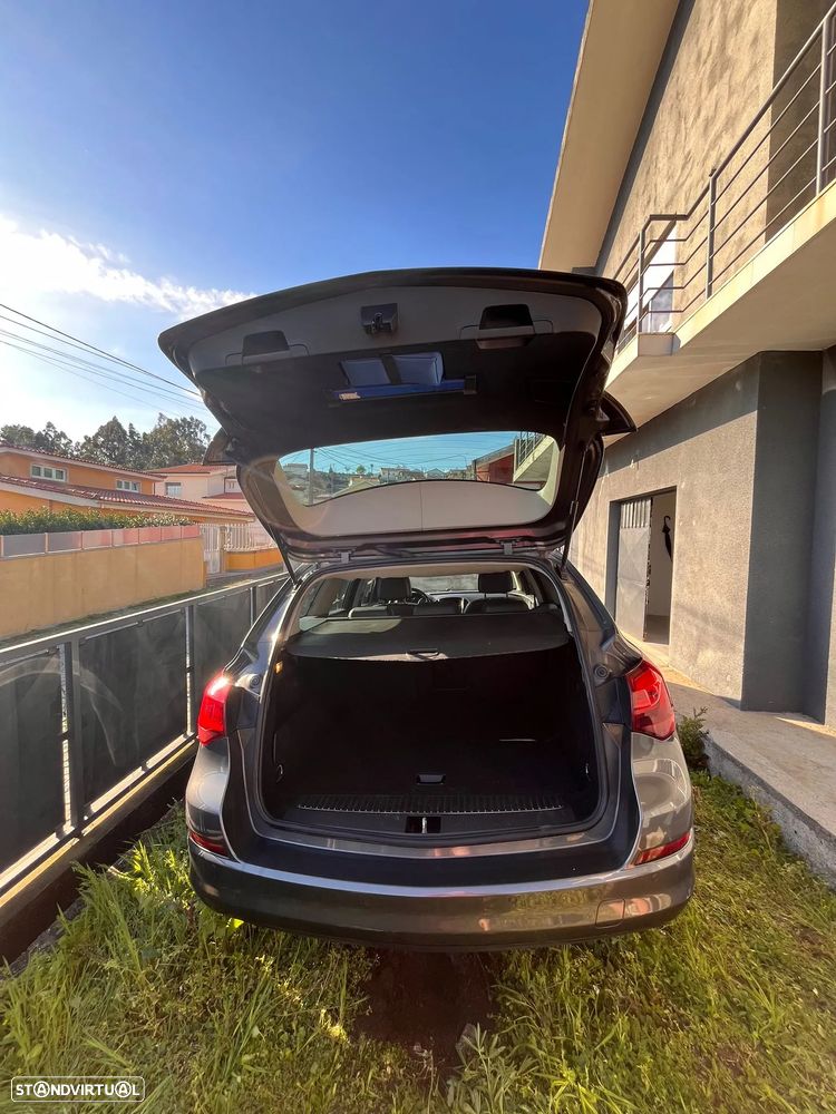 Opel Astra Sports Tourer - 3