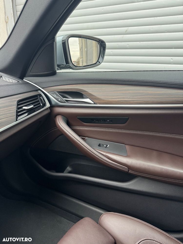 BMW Seria 5 520d Aut. M Sport Edition - 17