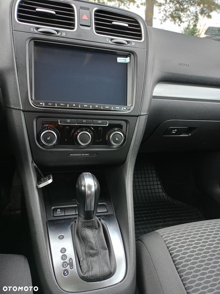 Volkswagen Golf VI 1.6 TDI BlueMot Comfortline DSG - 19