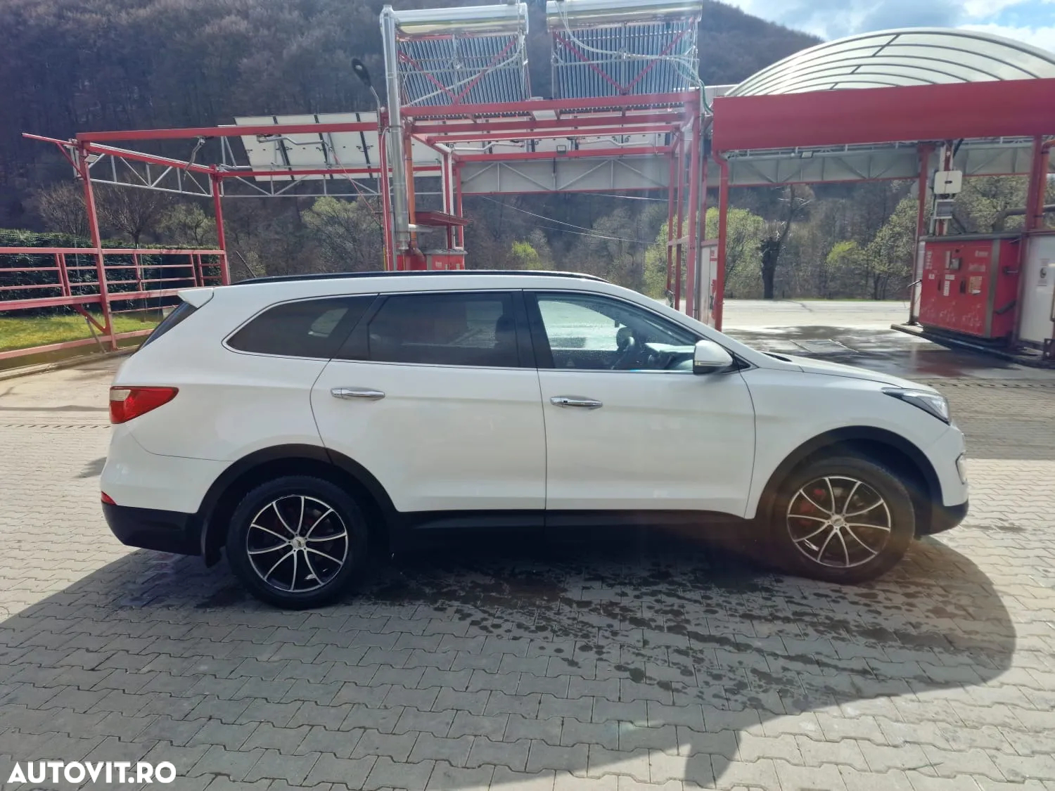 Hyundai Grand Santa Fe 2.2 CRDi 4WD Automatik Luxury - 2