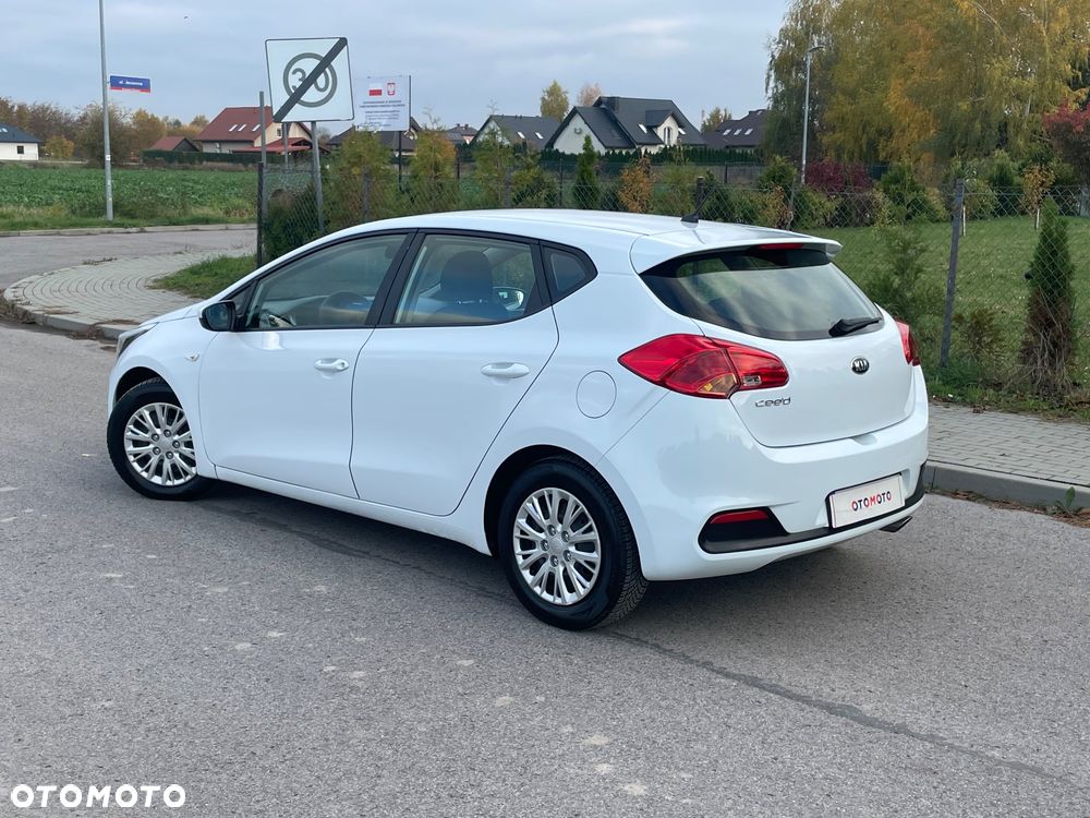 Kia Ceed 1.4 CVVT Attract - 21