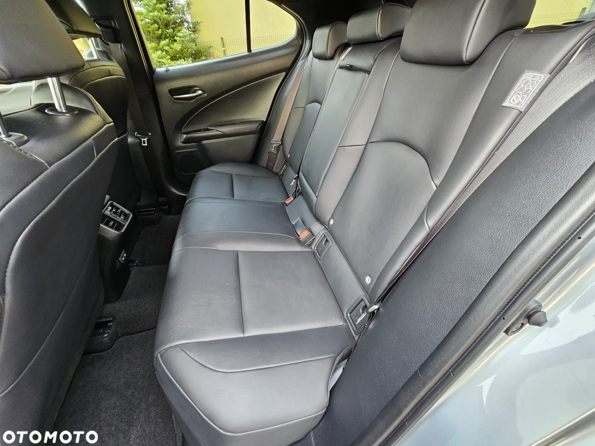 Lexus UX 200 GPF F Sport 2WD - 13