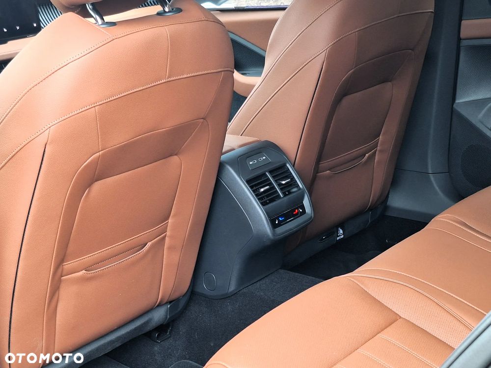 Skoda Superb 2.0 TDI SCR 4x4 L&K DSG - 21