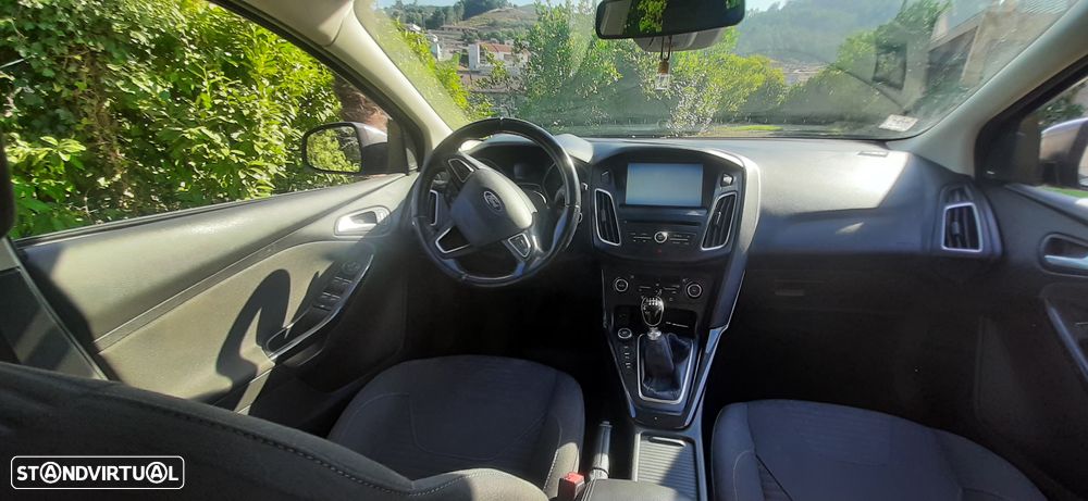 Ford Focus SW 1.0 SCTi Titanium - 14