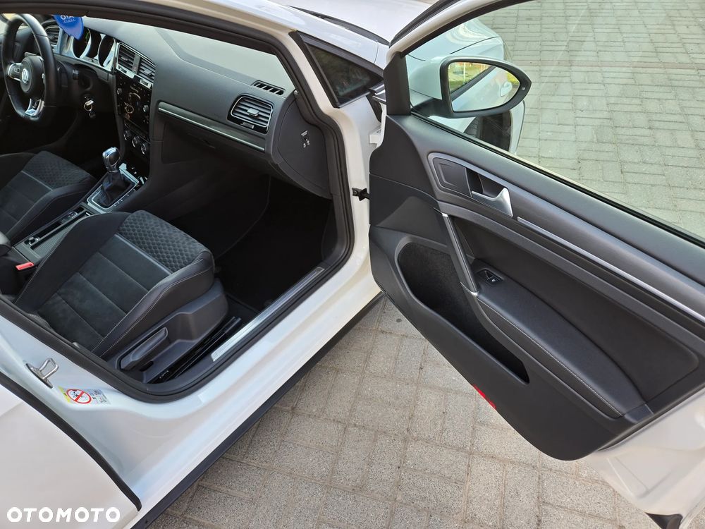 Volkswagen Golf 1.4 TSI BMT Highline DSG - 16