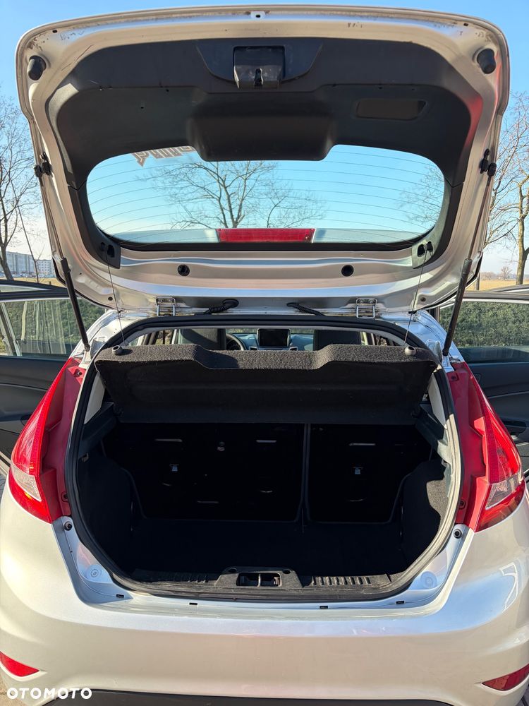 Ford Fiesta - 16