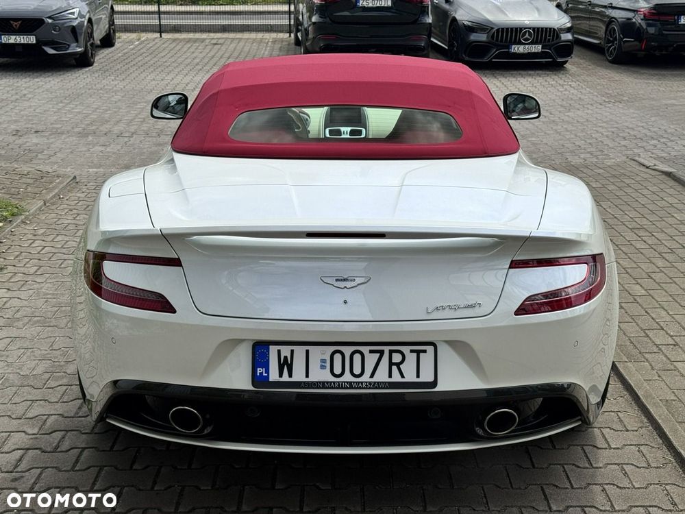 Aston Martin Vanquish - 8