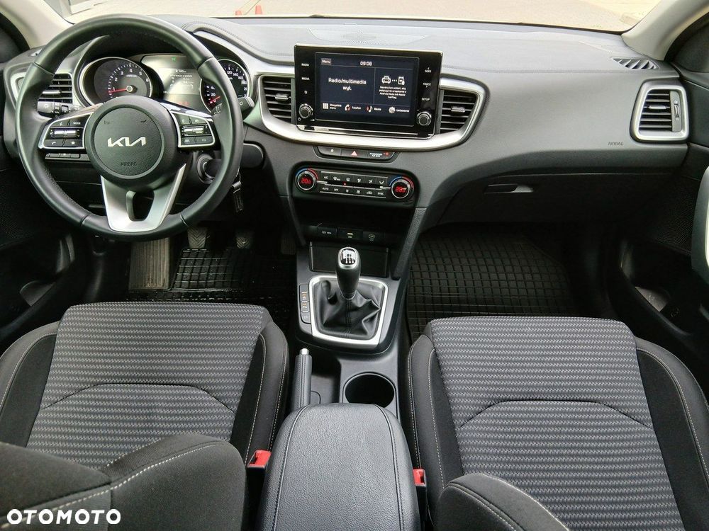 Kia Ceed 1.5 T-GDI M - 14