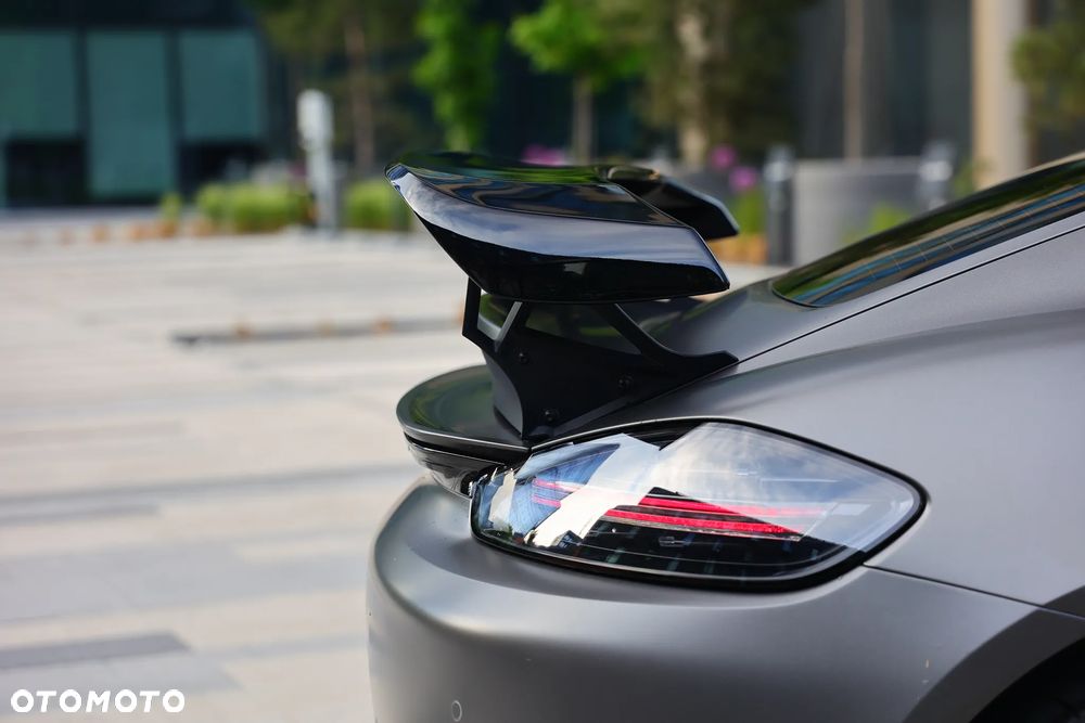 Porsche 718 Cayman - 13