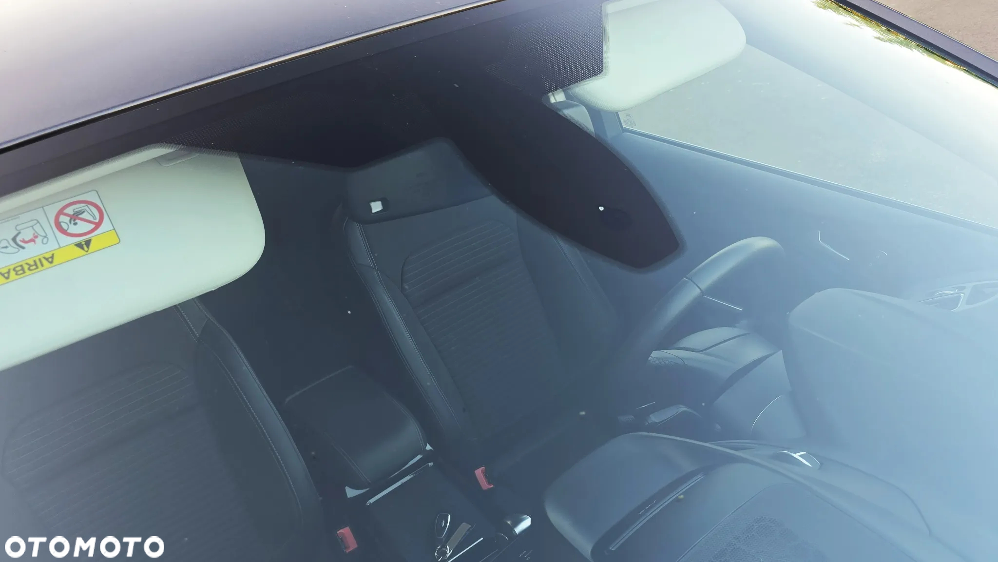 Ford Kuga 1.5 EcoBoost 2x4 Titanium - 36