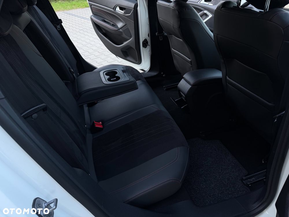 Peugeot 308 BlueHDi FAP 180 EAT8 Stop & Start GT - 36