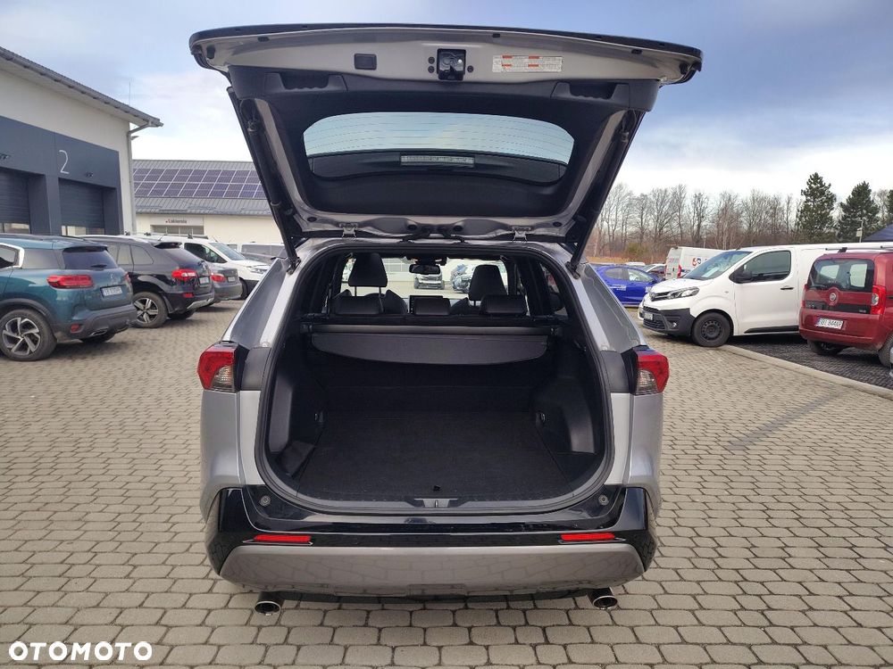 Toyota RAV4 - 12