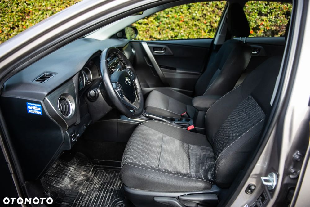 Toyota Auris 1.6 Valvematic Edition - 18