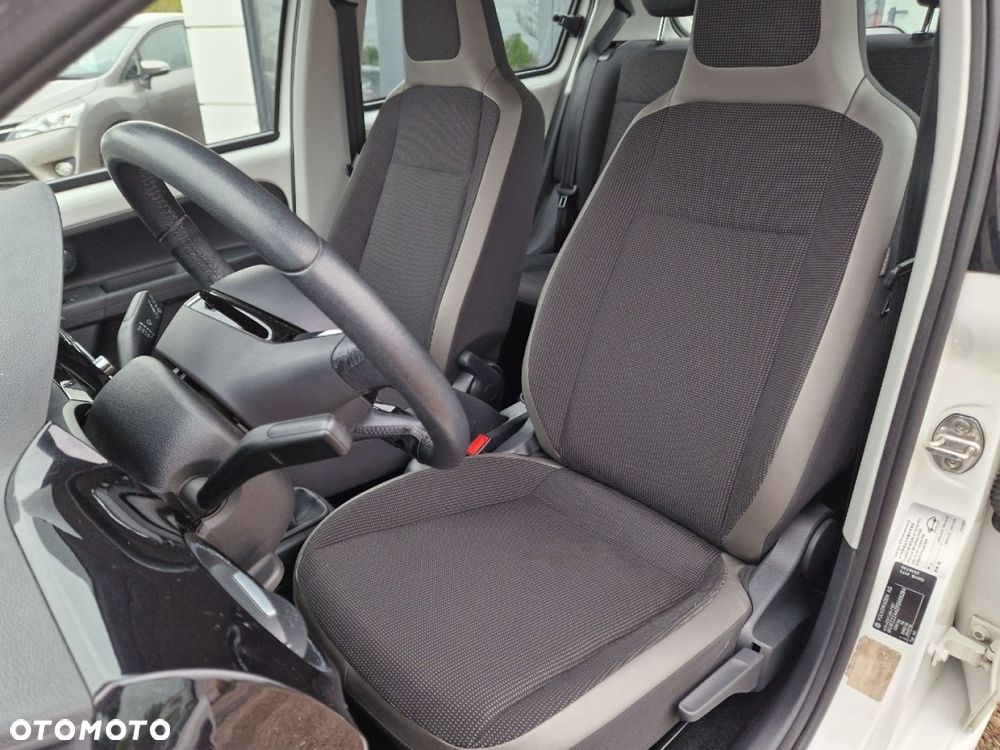 Volkswagen up! - 10