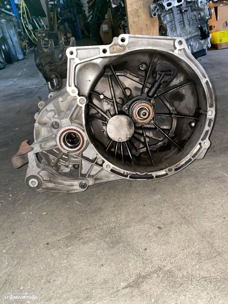 Caixa de Velocidades Volvo V50 1.6 D - D2M2A -2007 / 2010 - 1