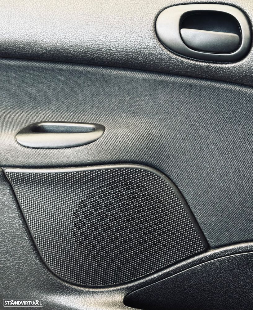 Peugeot 206 1.1 XT - 28