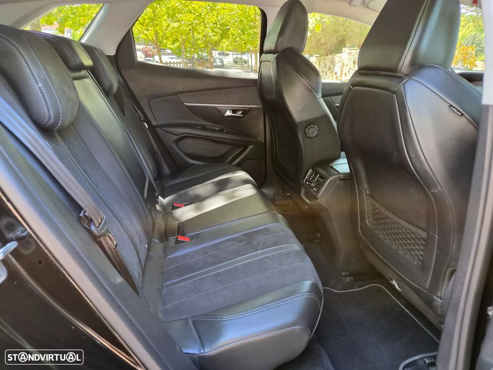 Peugeot 3008 PureTech 130 Stop & Start GPF EAT8 Crossway - 17