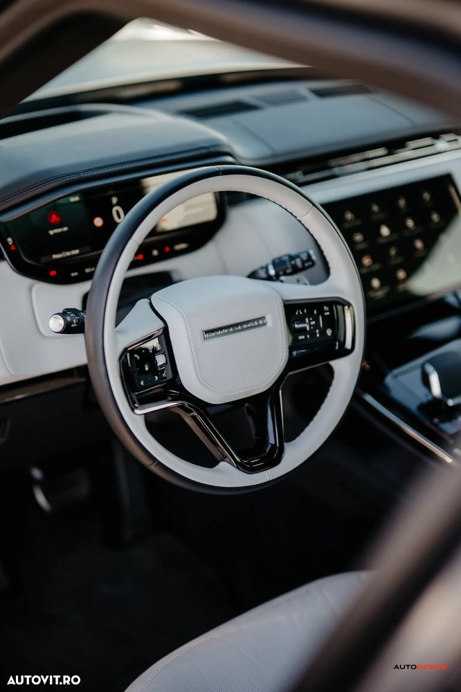 Land Rover Range Rover Sport - 31