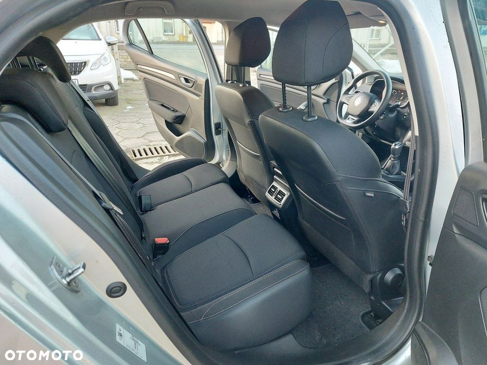 Renault Megane 1.5 Blue dCi Intens - 14