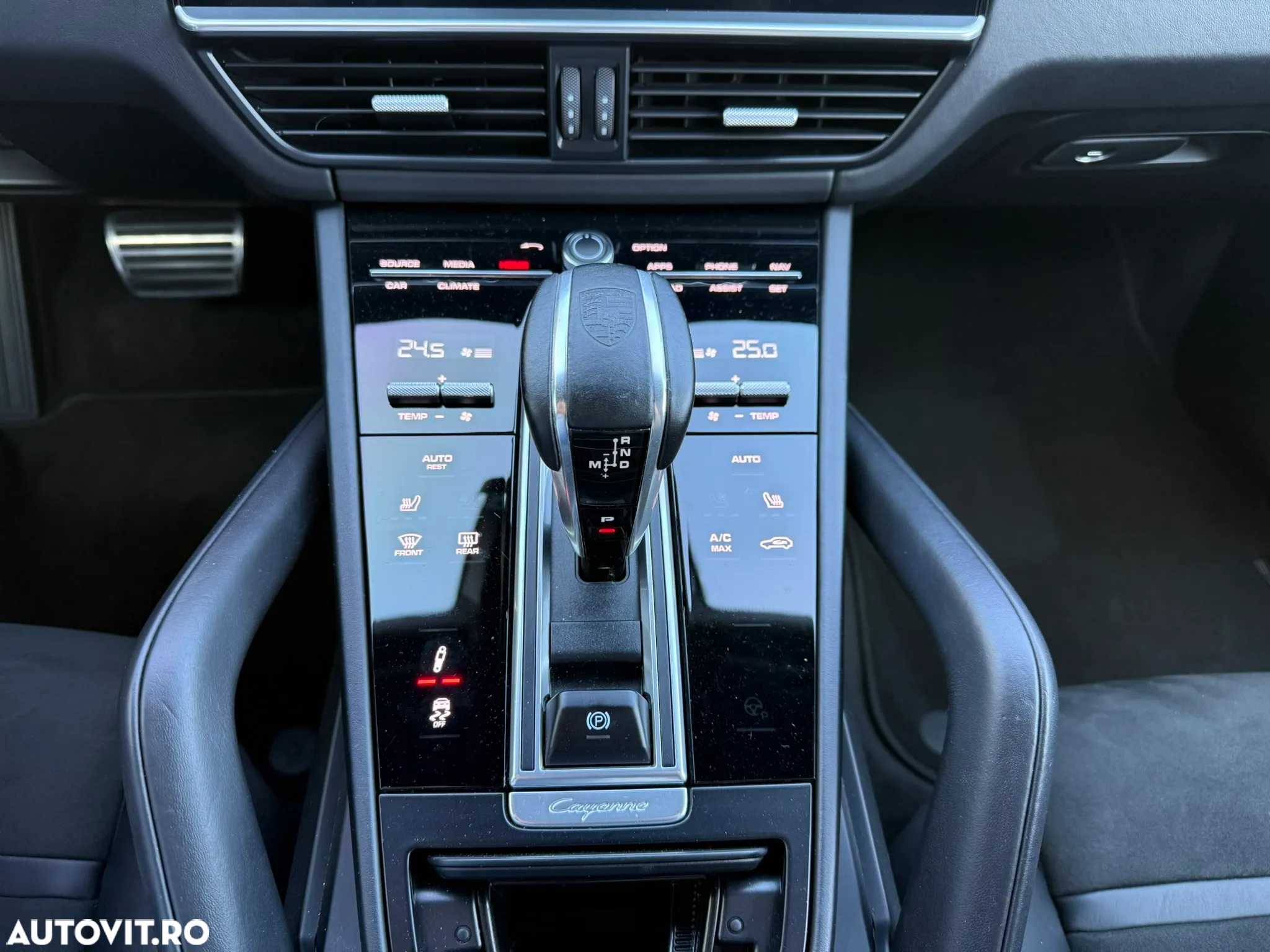 Porsche Cayenne Coupe Turbo - 17