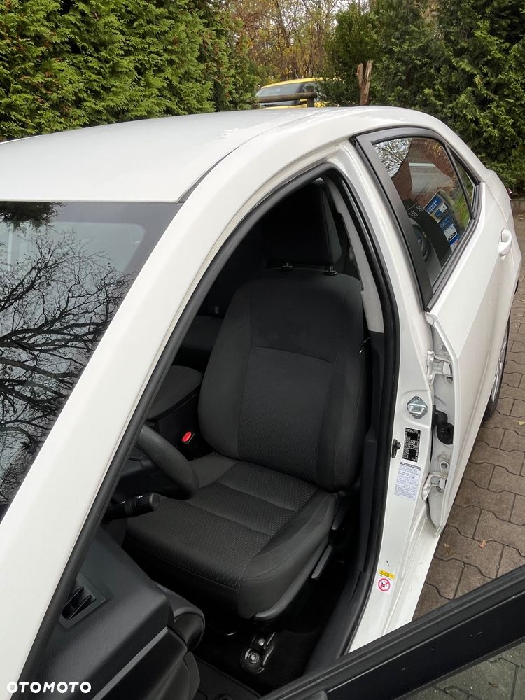 Toyota Corolla 1.33 Active EU6 - 13