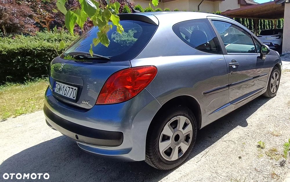 Peugeot 207 - 4