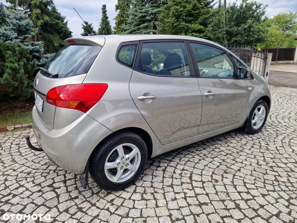 Kia Venga 1.4 CVVT Dream Team Edition - 8