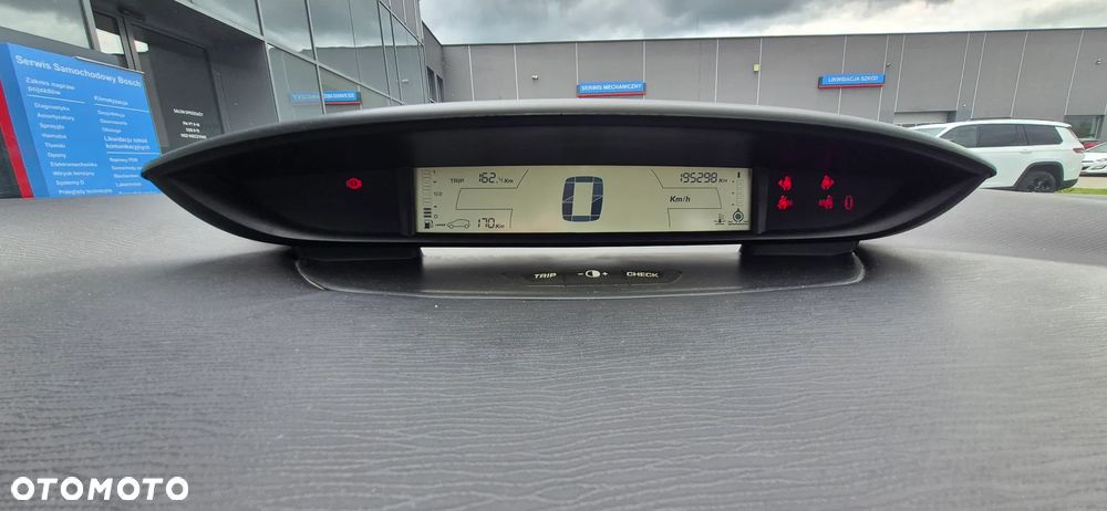 Citroën C4 1.4 16V Magic - 14