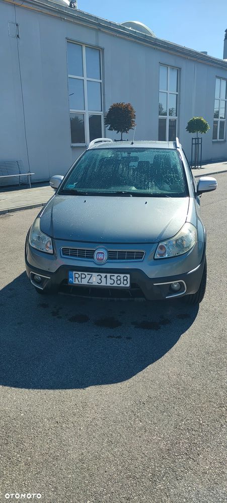 Fiat Sedici - 1
