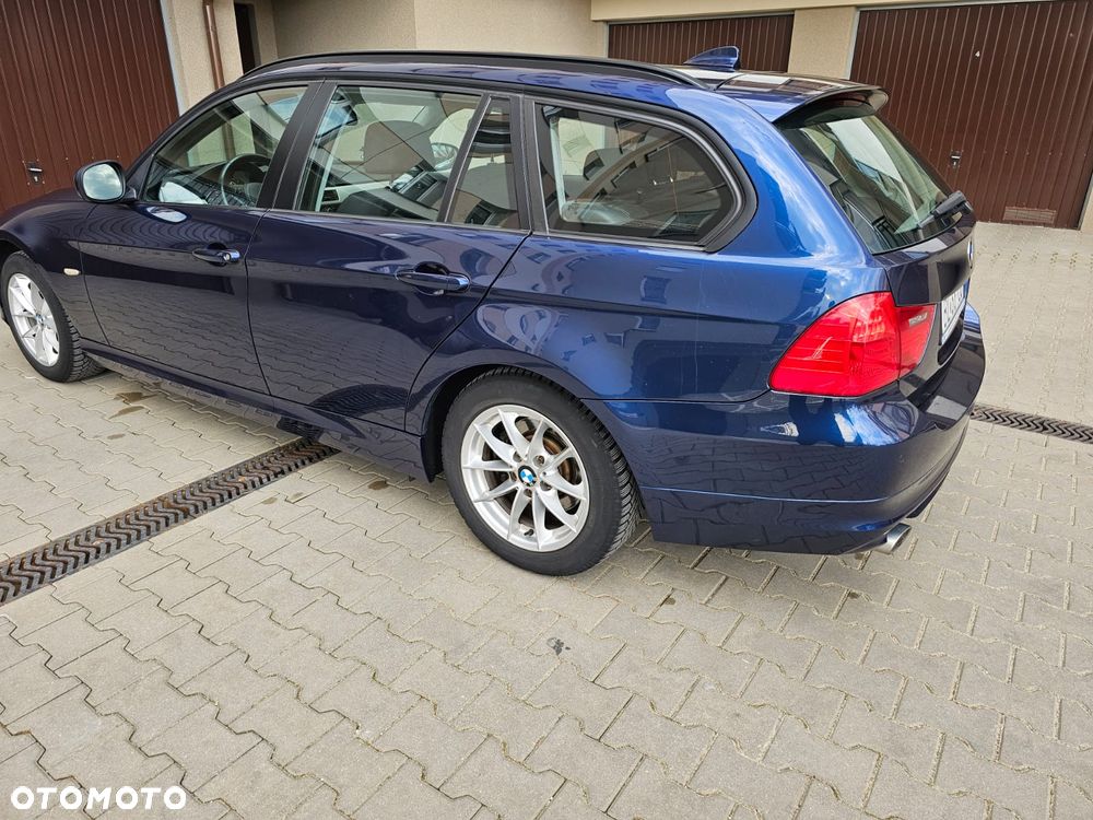 BMW Seria 3 ver-320d-dpf - 3