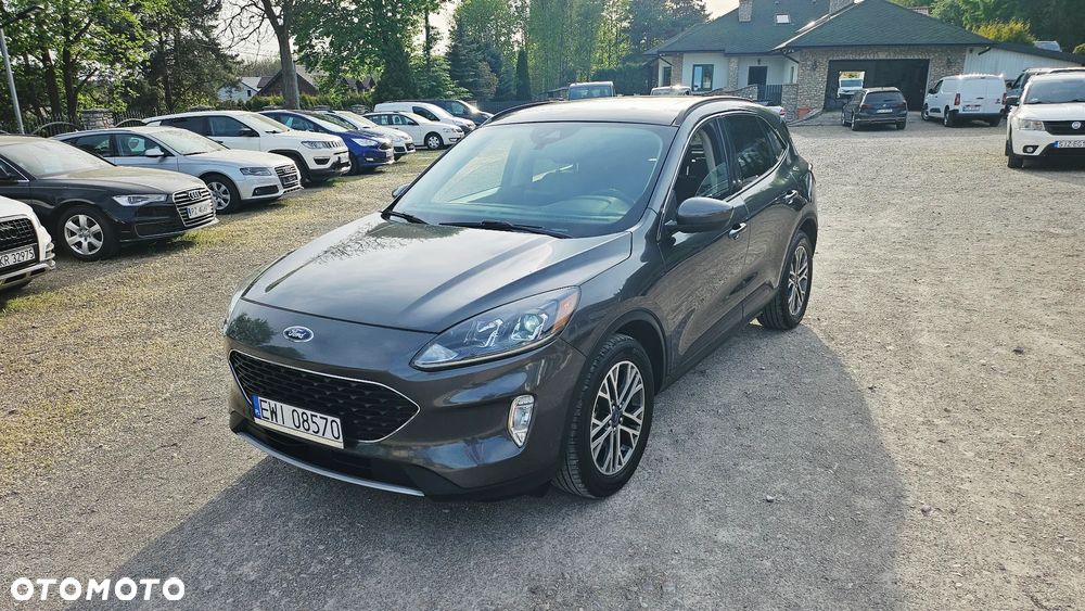 Ford Kuga 1.5 EcoBoost 4WD Titanium Plus - 4
